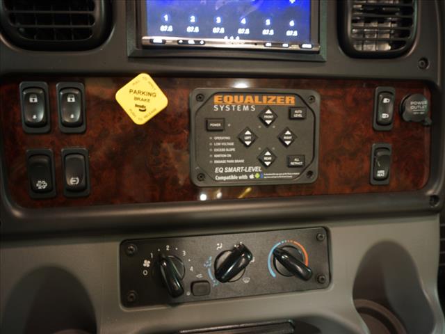 2021 Jayco SENECA CLASSCDIESEL