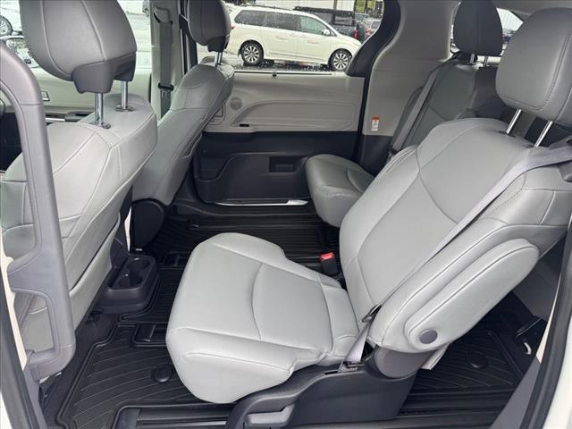 2023 Toyota Sienna XLE AWD 7-PASSENGER