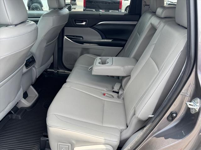 2018 Toyota Highlander LIMITED V6 FWD