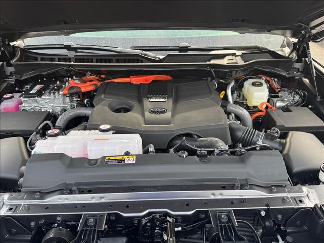 2025 Toyota Tundra LIMITED HYBRID CREWMAX 5.