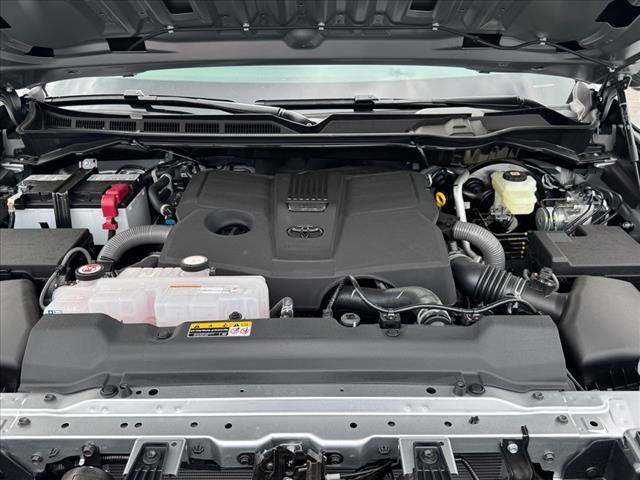 2025 Toyota Tundra SR CREWMAX 5.5 BED