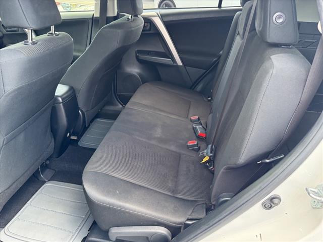 2017 Toyota RAV4 LE AWD (NATL)