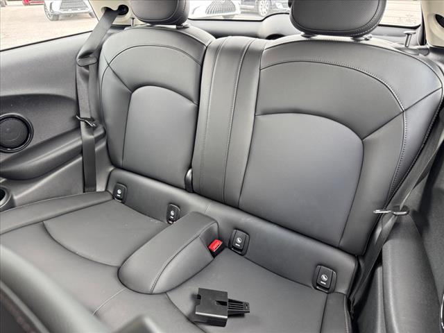 2022 MINI Hardtop 2 Door 