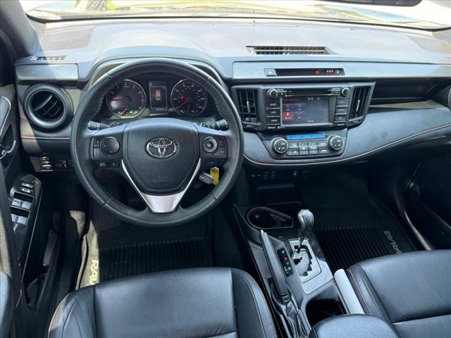 2017 Toyota RAV4 SE