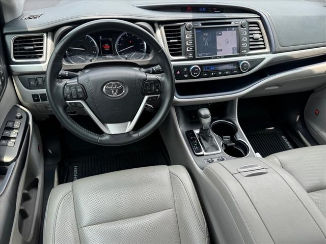 2019 Toyota Highlander 