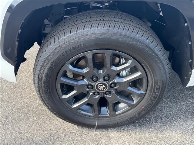 2025 Toyota Tundra PLATINUM CREWMAX 5.5 BED