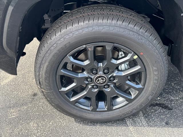 2025 Toyota Tundra PLATINUM HYBRID CREWMAX 5