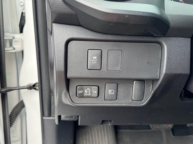 2023 Toyota Tacoma SR5 DOUBLE CAB 5 BED V6