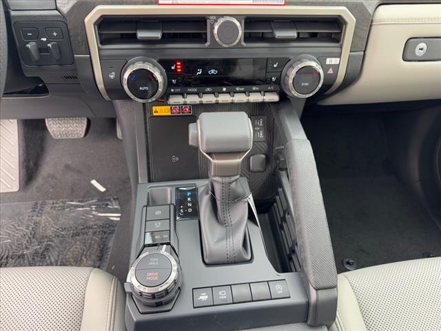 2025 Toyota Tacoma LIMITED DOUBLE CAB 5 BED