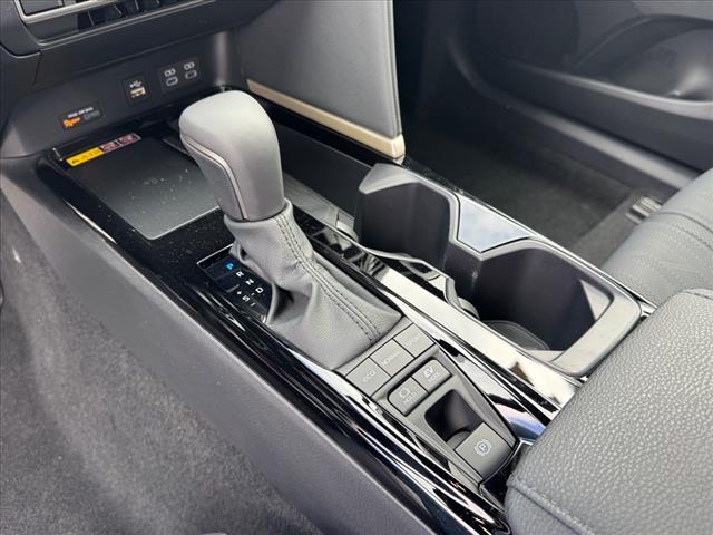 2025 Toyota Camry SE AWD