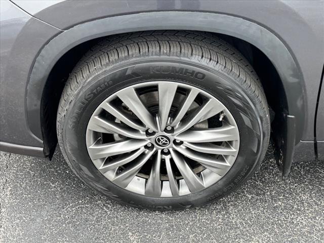 2022 Toyota Highlander Hybrid HYBRID PLATINUM AWD