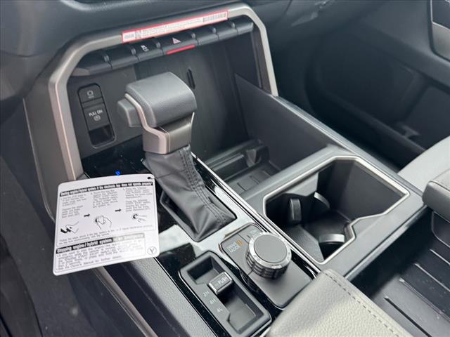 2025 Toyota Tundra SR5 CREWMAX 5.5 BED
