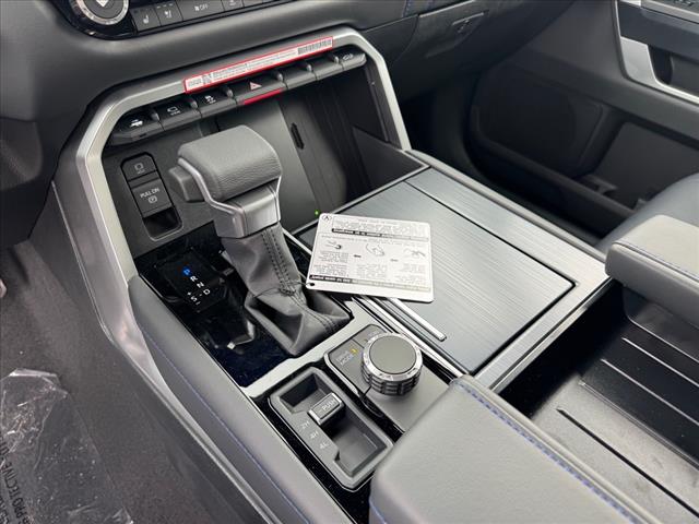 2025 Toyota Tundra PLATINUM CREWMAX 5.5 BED