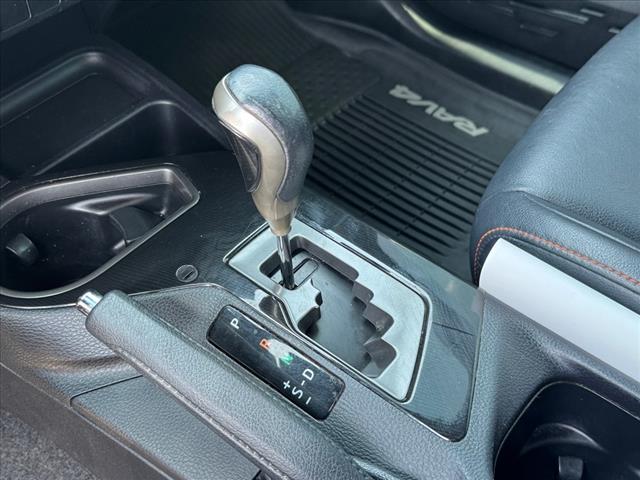 2017 Toyota RAV4 SE