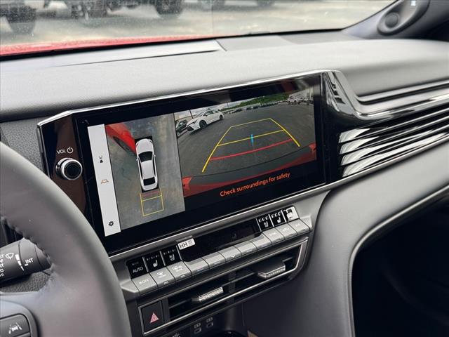 2025 Toyota Camry SE AWD