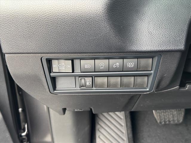 2025 Toyota Tundra SR CREWMAX 5.5 BED