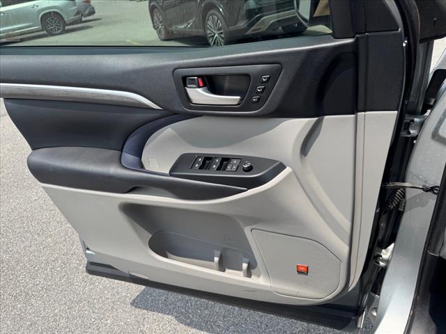 2019 Toyota Highlander 