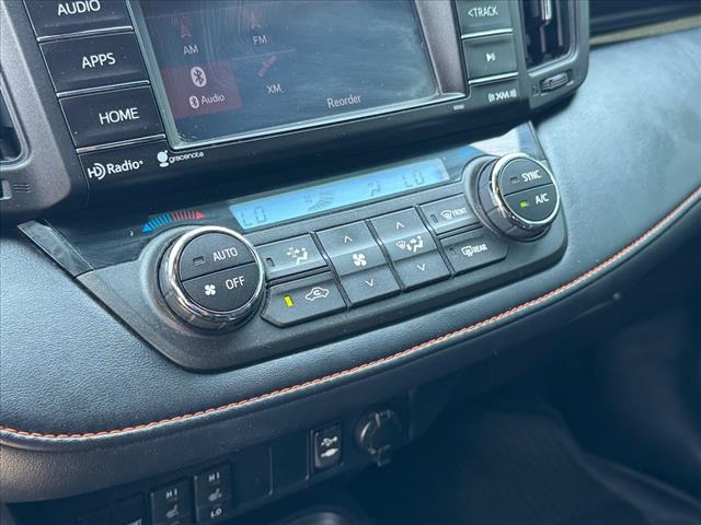 2017 Toyota RAV4 SE