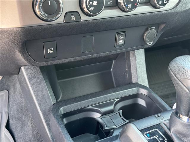 2017 Toyota Tacoma SR5 DOUBLE CAB 5 BED V6