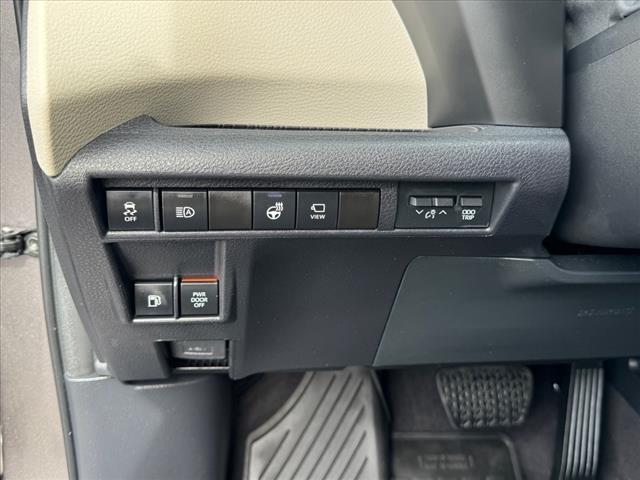 2023 Toyota Sienna PLATINUM AWD 7-PASSENGER