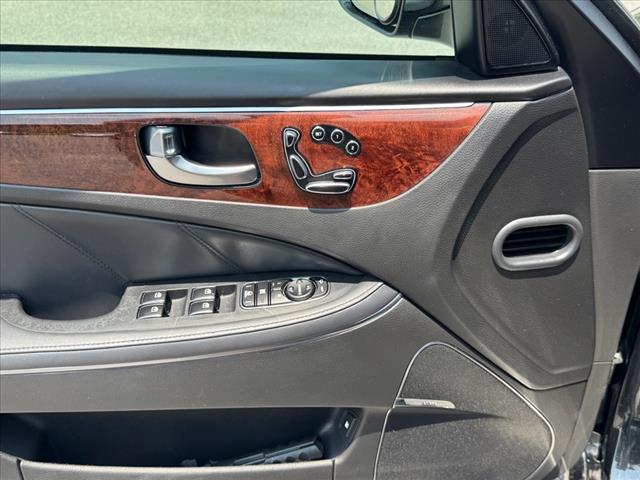 2016 Hyundai Equus Signature