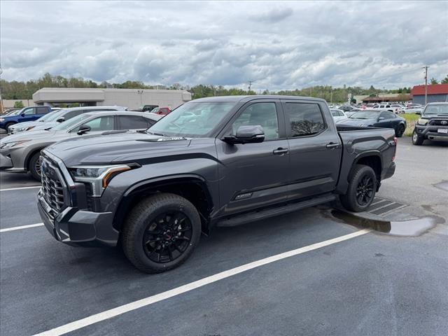 2024 Toyota Tundra Platinum HV