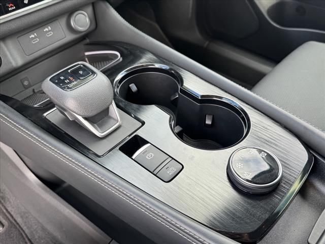 2024 Nissan Rogue AWD PLATINUM