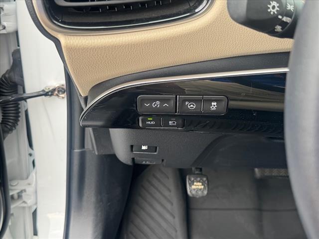 2022 Toyota Prius XLE AWD-E