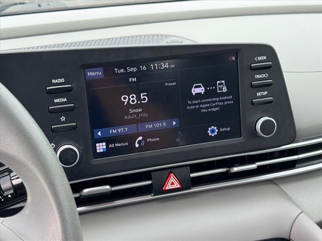 2022 Hyundai ELANTRA SEL