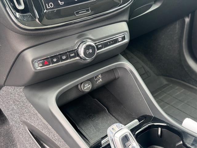 2021 Volvo XC40 T5 Inscription