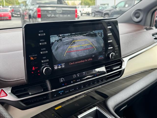 2023 Toyota Sienna PLATINUM AWD 7-PASSENGER
