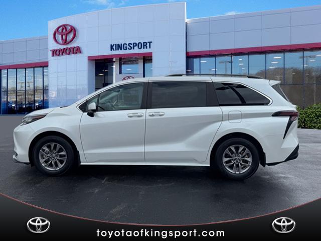 2023 Toyota Sienna XLE AWD 7-PASSENGER