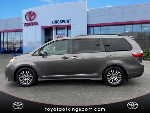 2020 Toyota Sienna XLE 8-Passenger