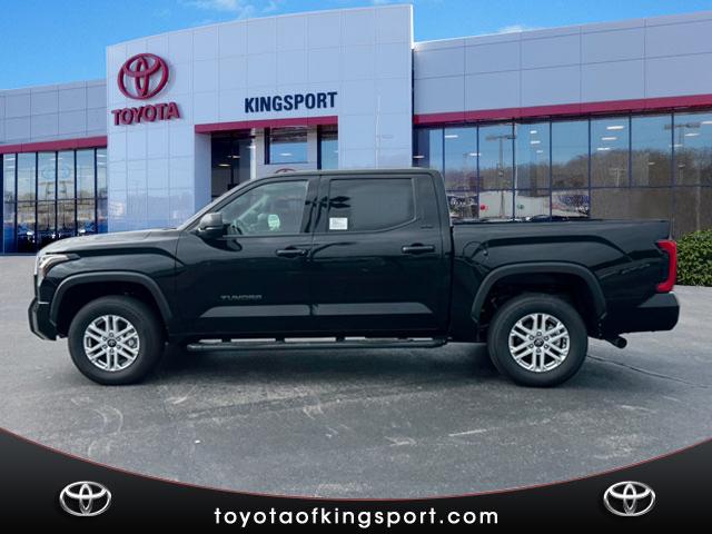 2025 Toyota Tundra SR5 CREWMAX 5.5 BED