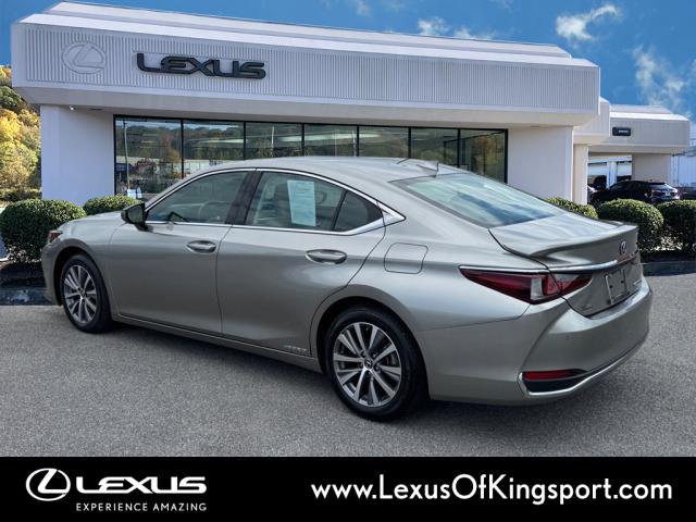 2021 Lexus ES 300h Base