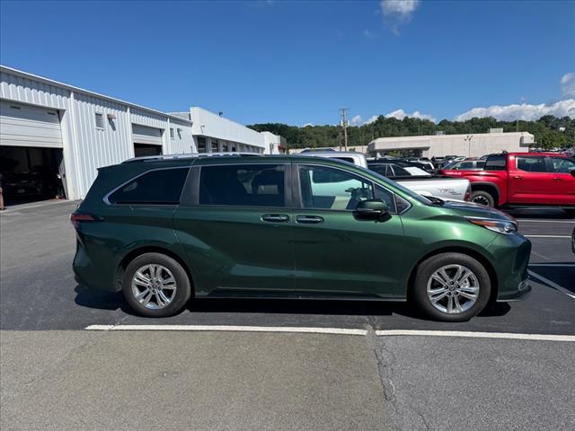 2023 Toyota Sienna PLATINUM AWD 7-PASSENGER