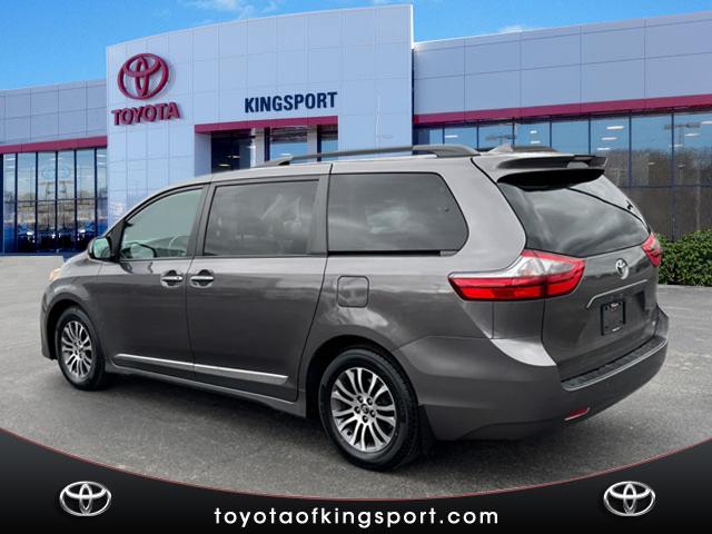 2020 Toyota Sienna XLE 8-Passenger
