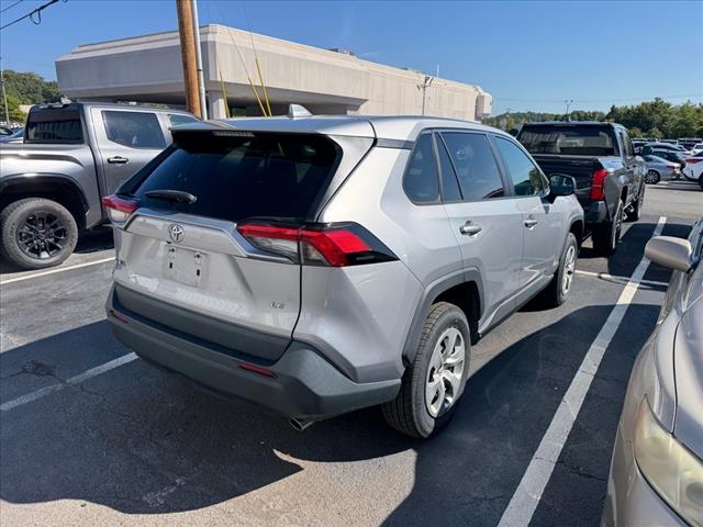 2022 Toyota RAV4 LE FWD