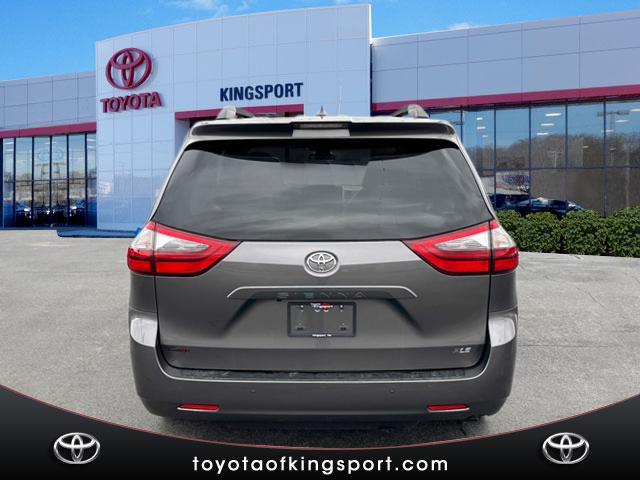 2020 Toyota Sienna XLE 8-Passenger