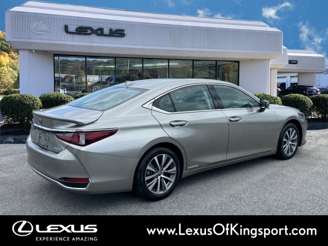 2021 Lexus ES 300h Base
