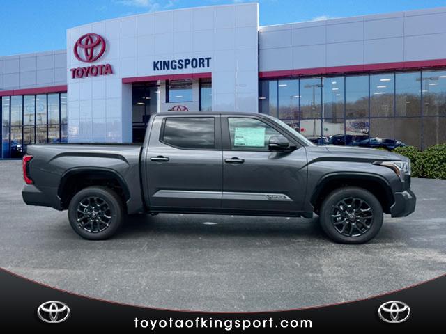 2025 Toyota Tundra PLATINUM CREWMAX 5.5 BED