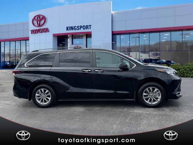 2023 Toyota Sienna XLE AWD 7-PASSENGER