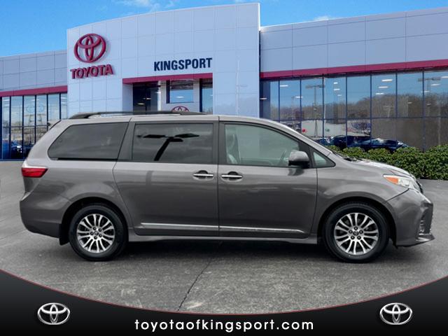 2020 Toyota Sienna XLE 8-Passenger