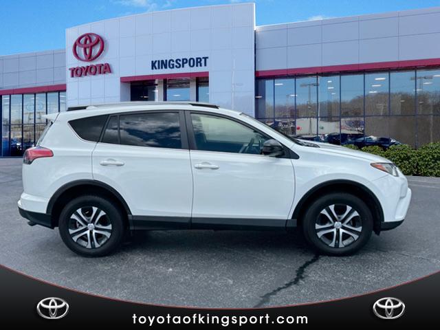 2017 Toyota RAV4 LE AWD (NATL)