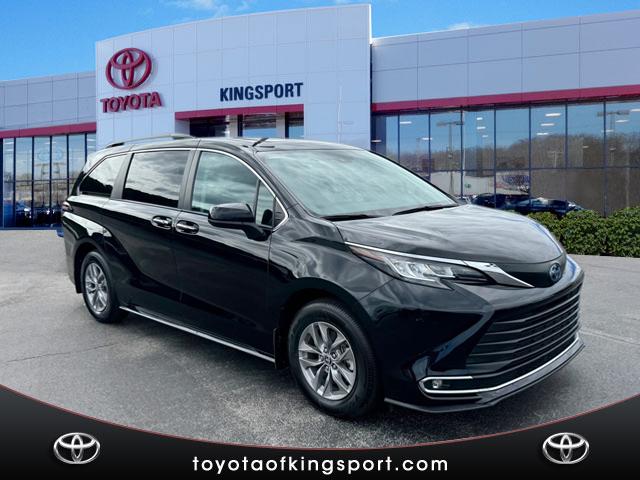 2023 Toyota Sienna XLE AWD 7-PASSENGER