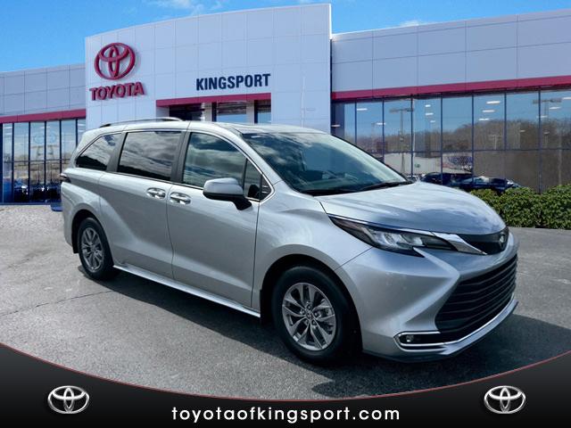 2023 Toyota Sienna XLE AWD 7-PASSENGER