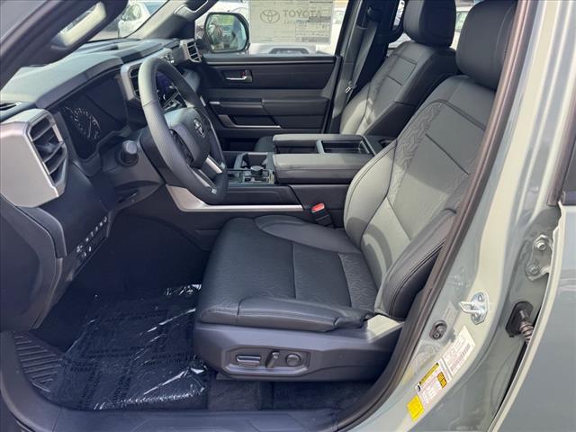 2025 Toyota Tundra SR5 CREWMAX 5.5 BED