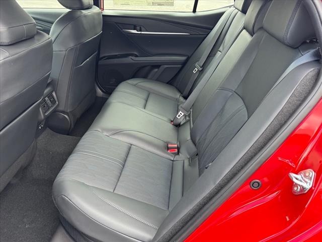 2025 Toyota Camry SE AWD