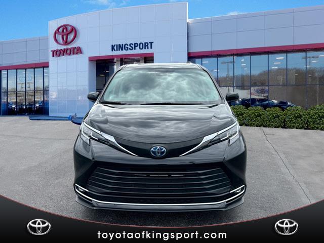 2023 Toyota Sienna XLE AWD 7-PASSENGER