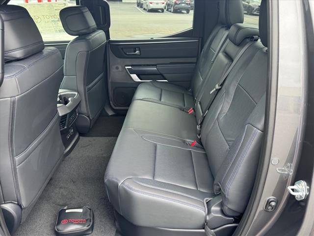 2025 Toyota Tundra PLATINUM CREWMAX 5.5 BED